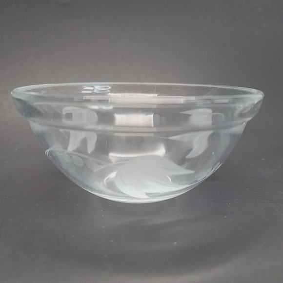 Vintage Morning Glory Glass Leaf Bowls Etched Frosted Raised Rim Set of 5 Pd80 - Picture 5 of 9